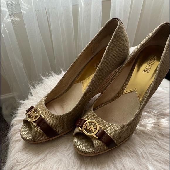 Gently worn Michael Kors wedge shoes - Picture 2 of 2